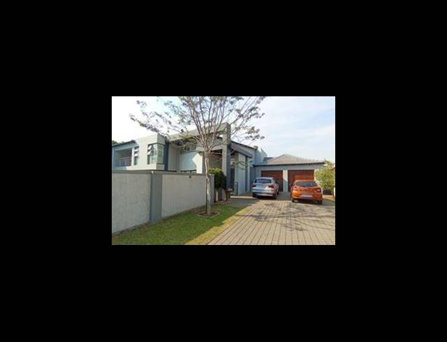 6 BEDROOM HOUSE FOR SALE IN MIDSTREAM ESTATE